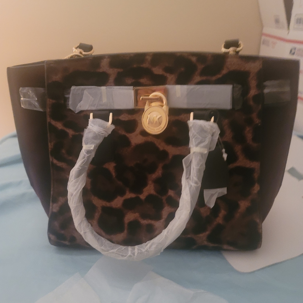 MICHAEL KORS MEDIUM HAMILTON TRAVELER LEOPARD BROWN CALF HAIR TOTE BAG